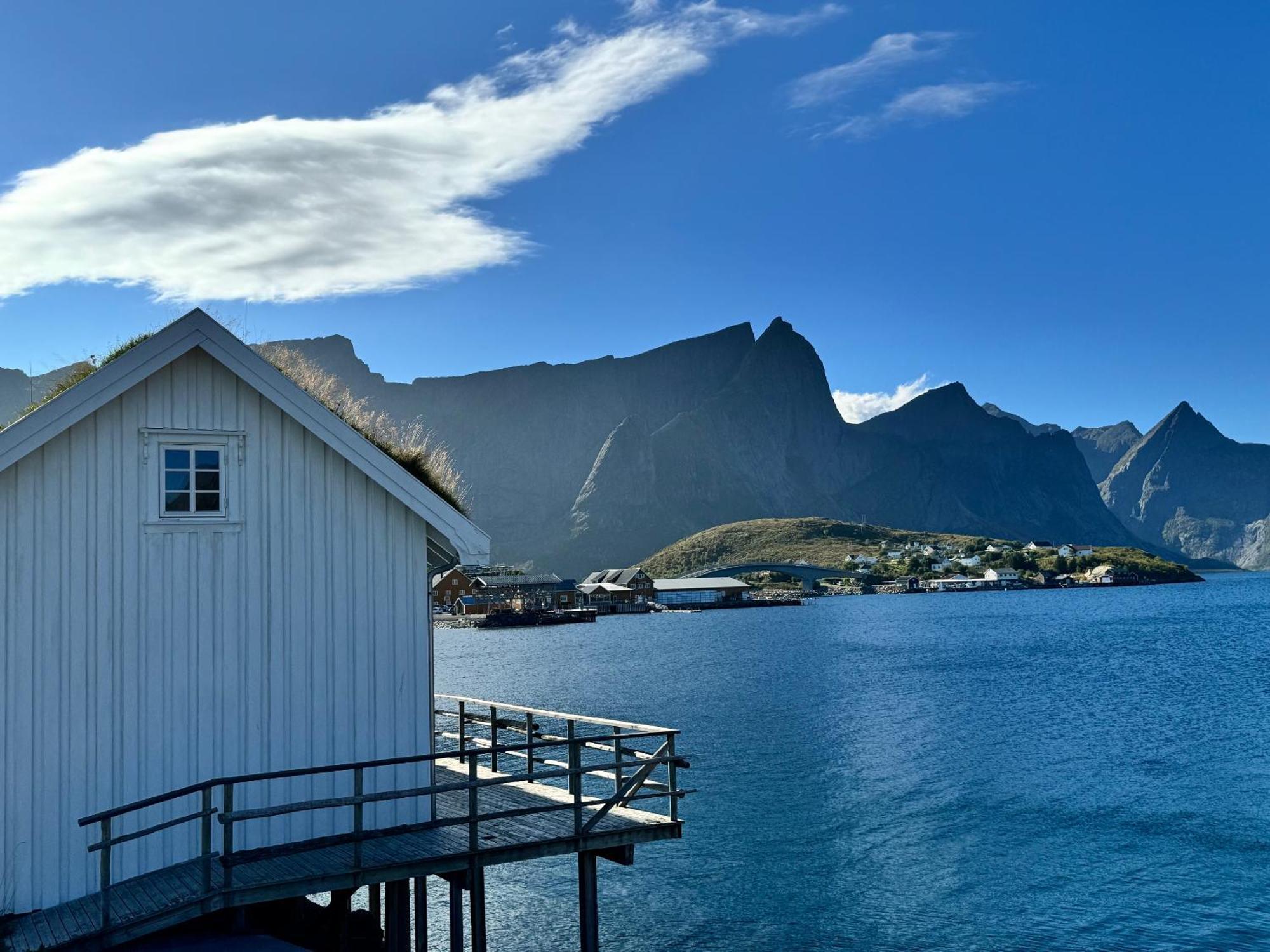 Hotel Toppoy Rorbuer Reine Exteriér fotografie